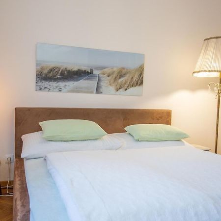 Huebsches Privatzimmer Mit Bad Perchtoldsdorf Exteriör bild