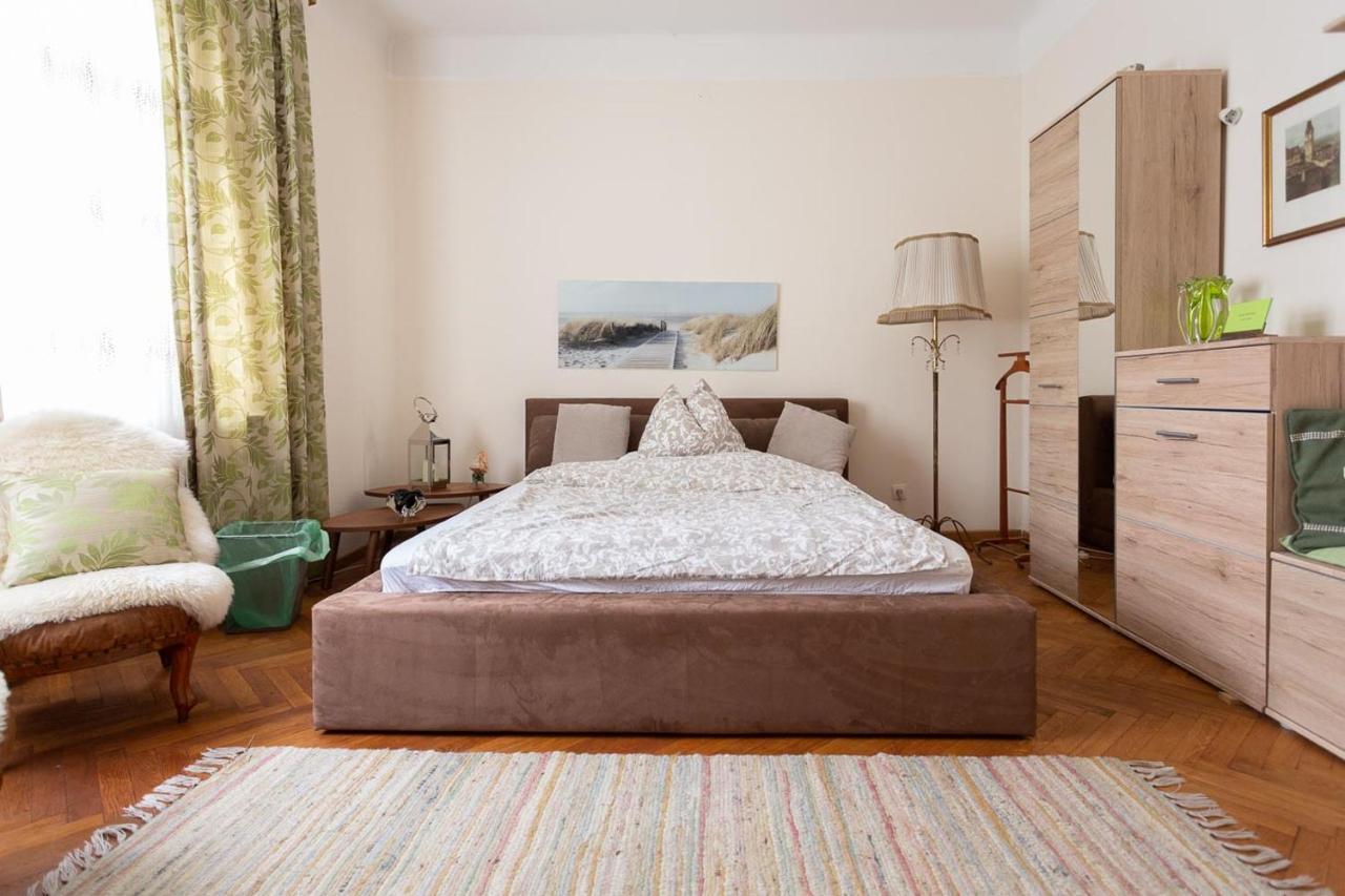 Huebsches Privatzimmer Mit Bad Perchtoldsdorf Exteriör bild