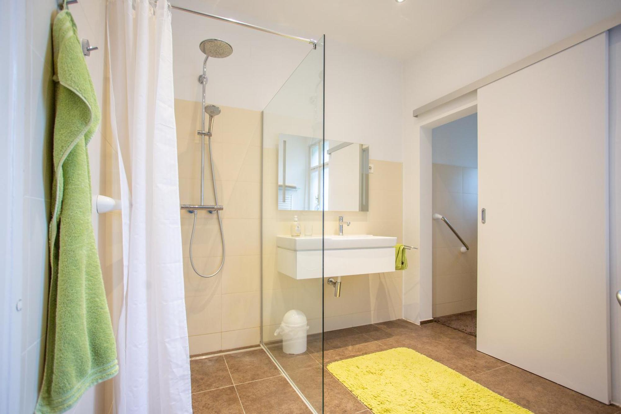 Huebsches Privatzimmer Mit Bad Perchtoldsdorf Exteriör bild